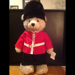 Guardsman Bear " The Teddy Bear Museum"